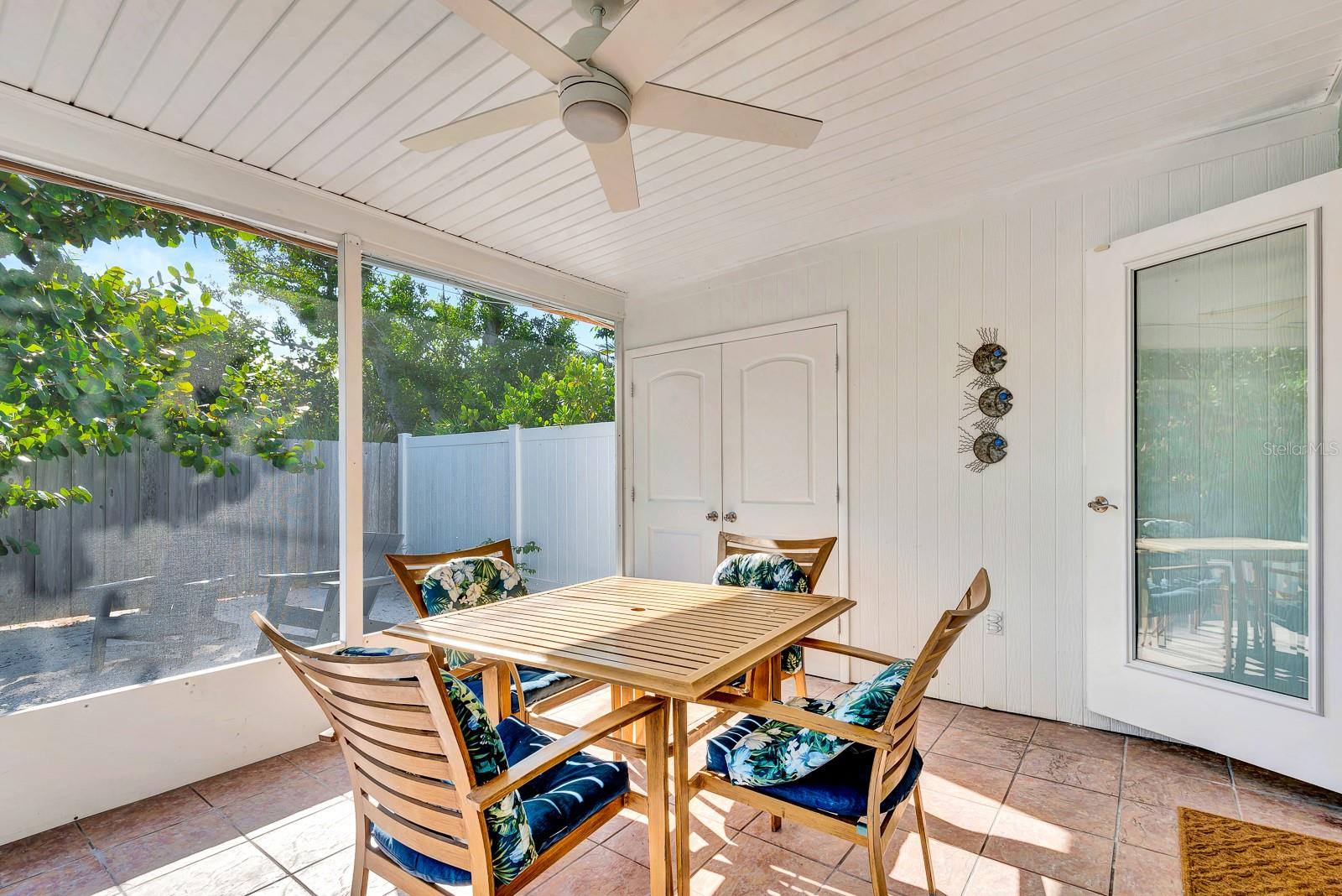 BLUE WAVE VILLA - Residential Income