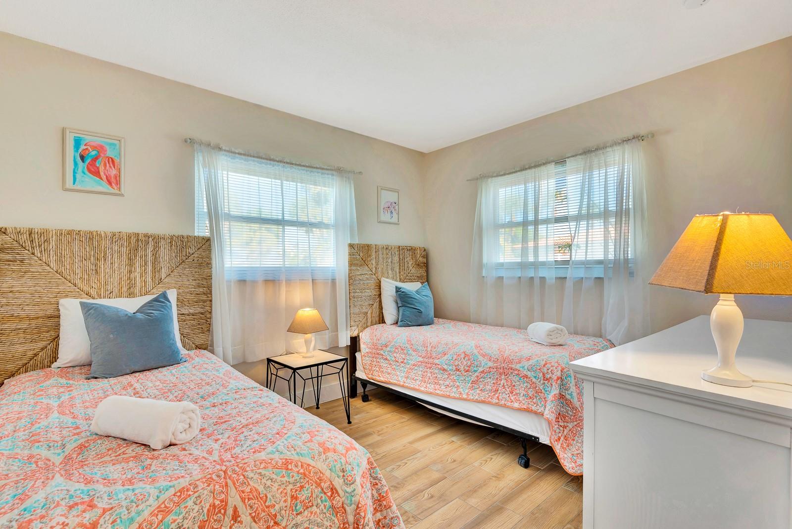 BLUE WAVE VILLA - Residential Income