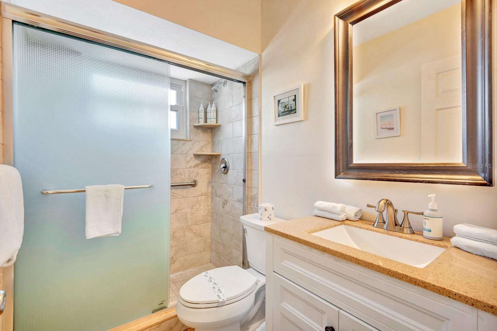 BLUE WAVE VILLA - Residential Income