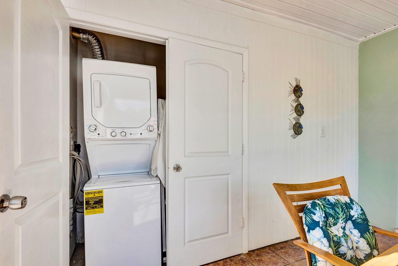 BLUE WAVE VILLA - Residential Income