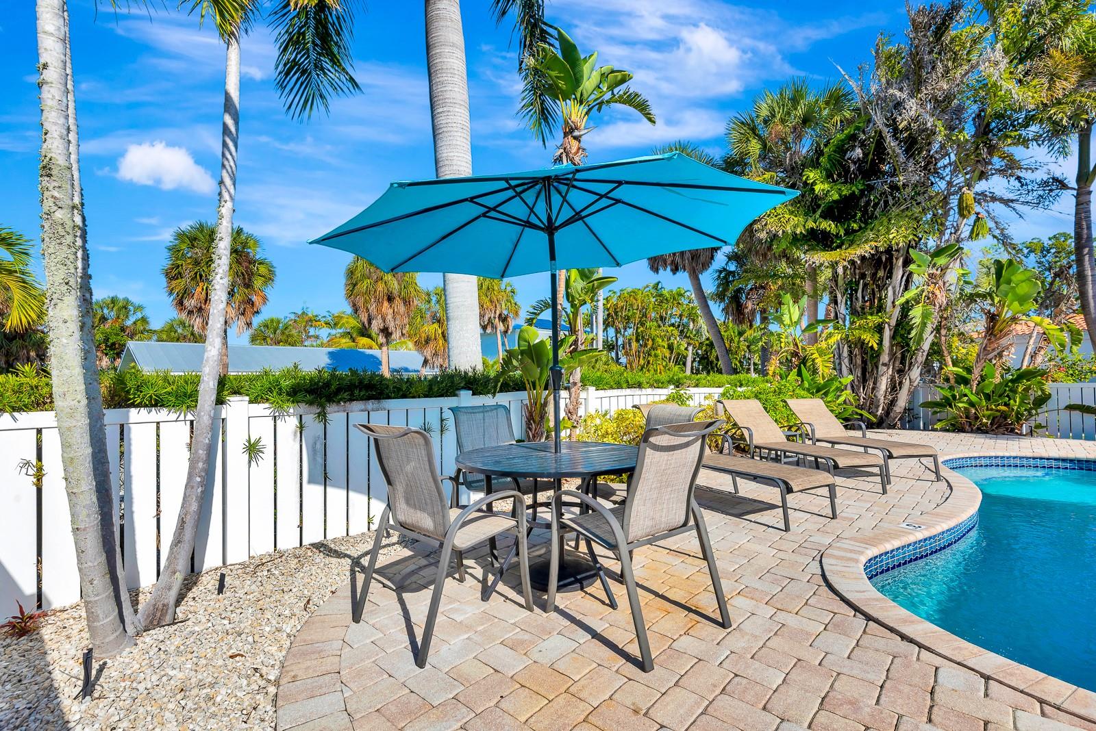 BLUE WAVE VILLA - Residential Income