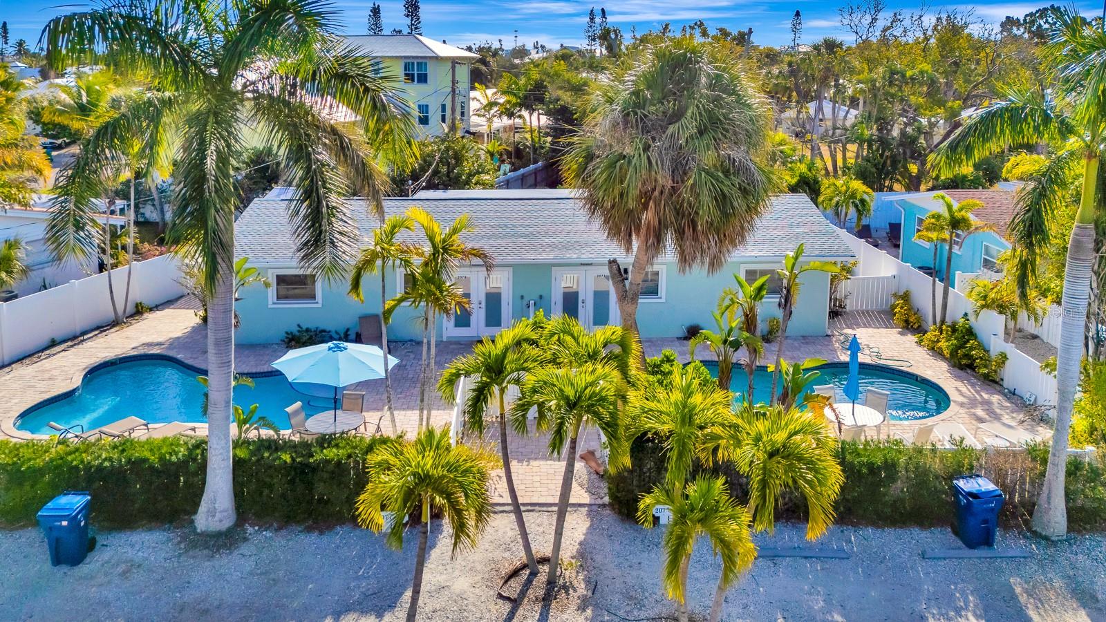 BLUE WAVE VILLA - Residential Income