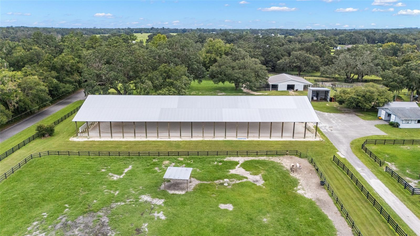 TOP BRASS FARM - Residential