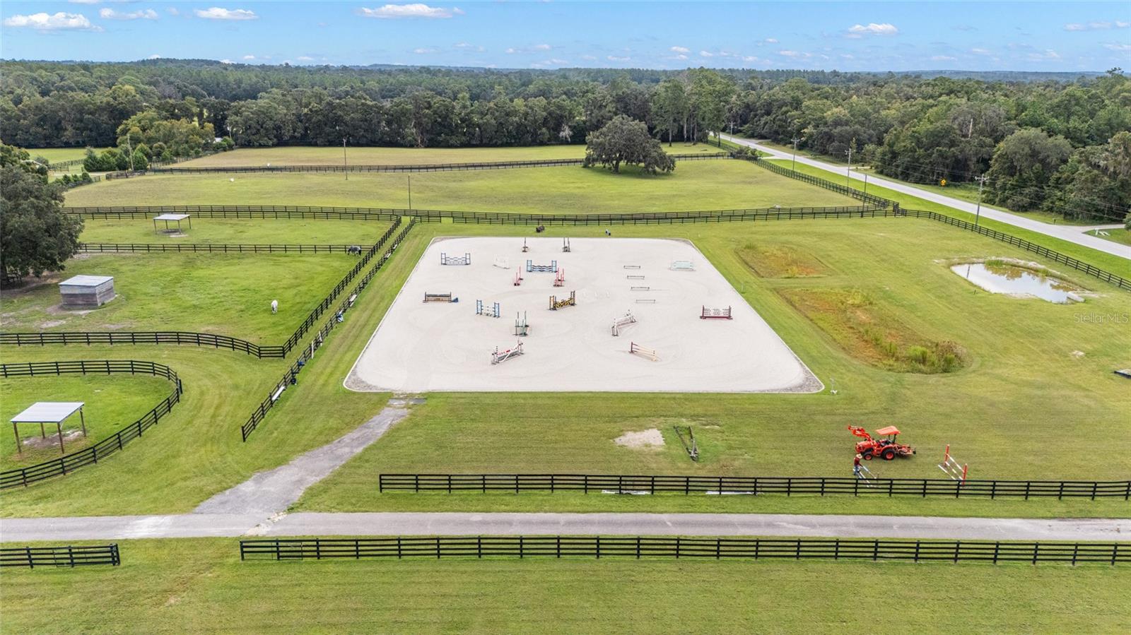 TOP BRASS FARM - Residential