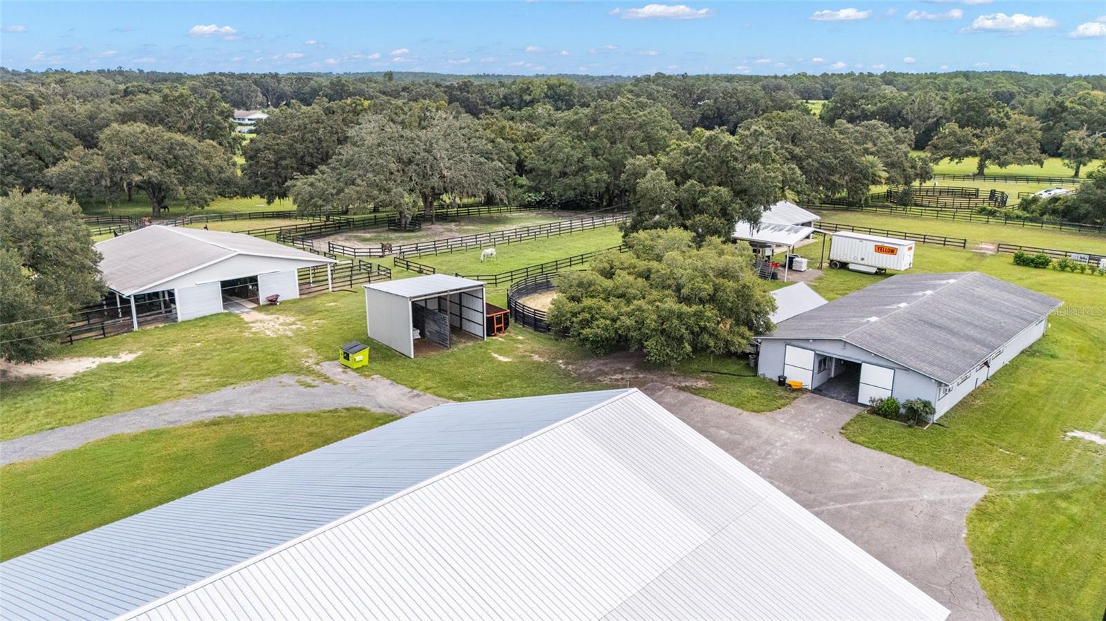 TOP BRASS FARM - Residential