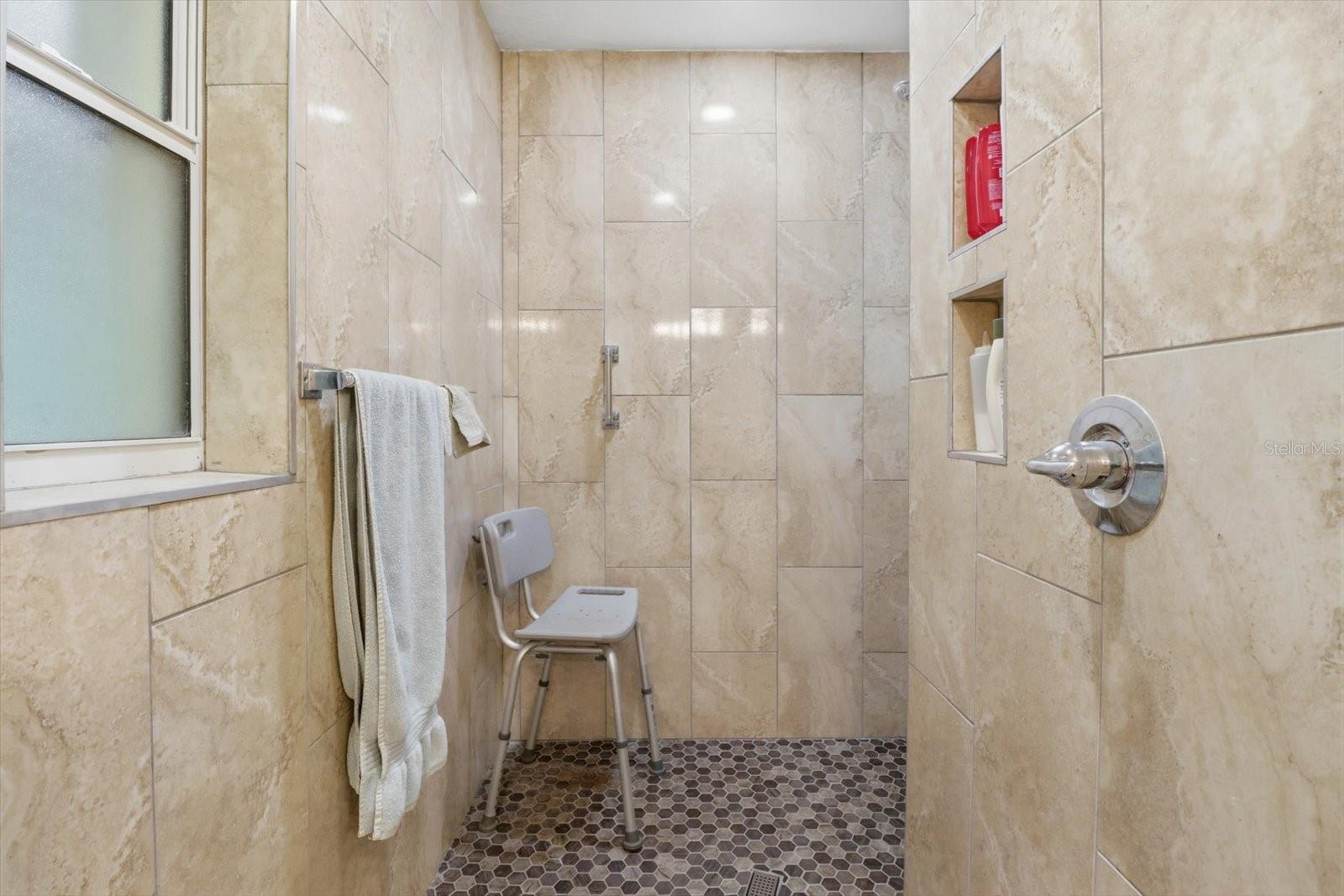 CONNELL HEIGHTS UNIT 05 - Residential