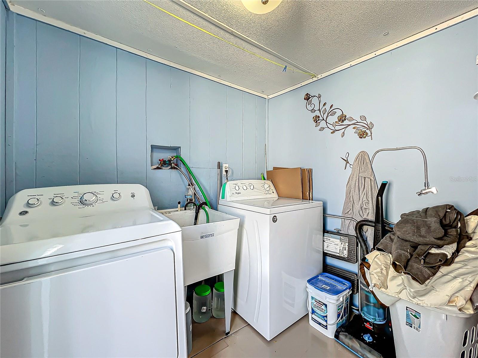 TAFT TOWN - Residential