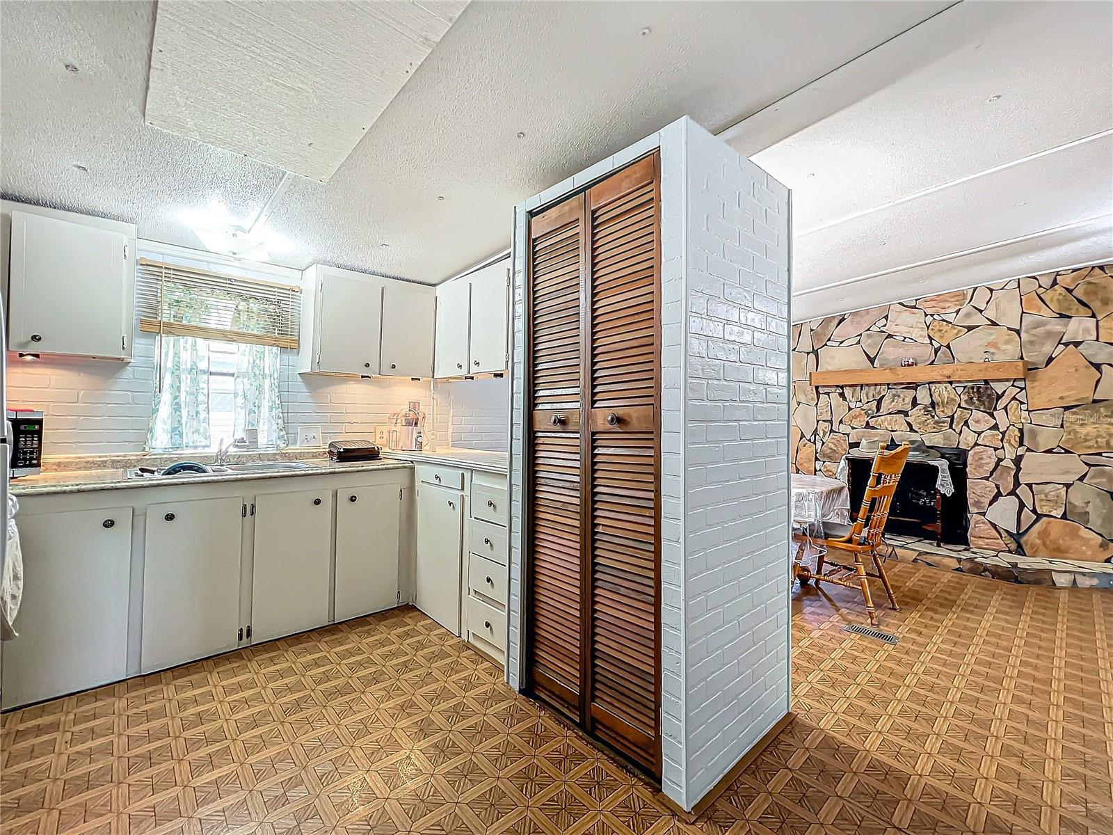 TAFT TOWN - Residential