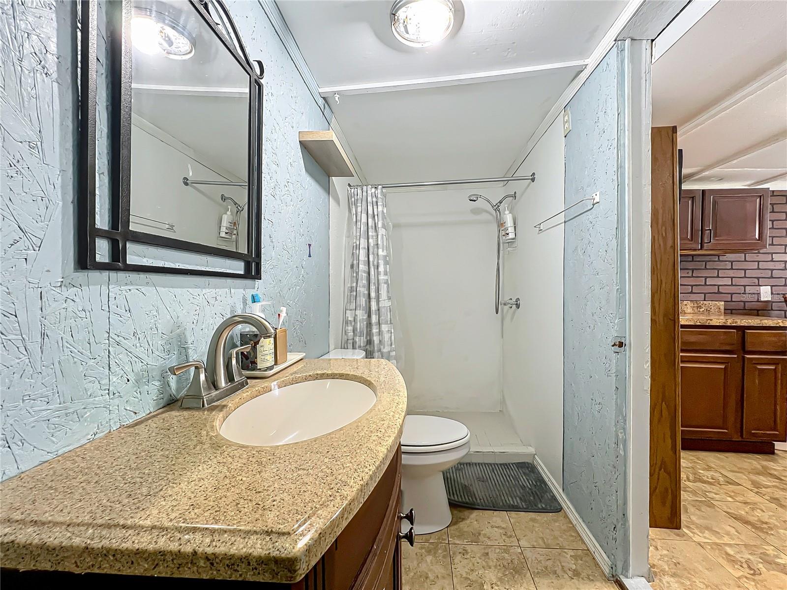 TAFT TOWN - Residential