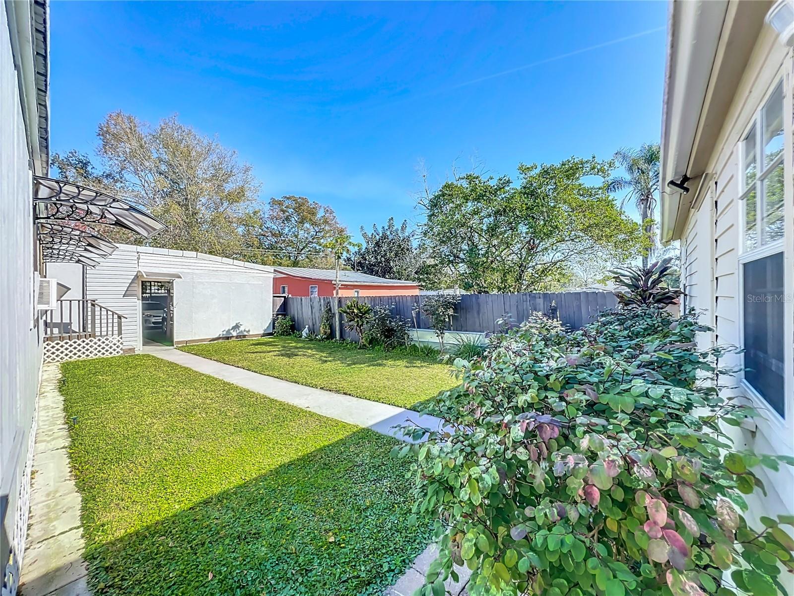 TAFT TOWN - Residential