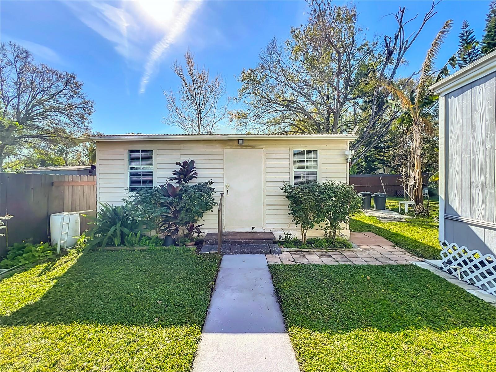 TAFT TOWN - Residential