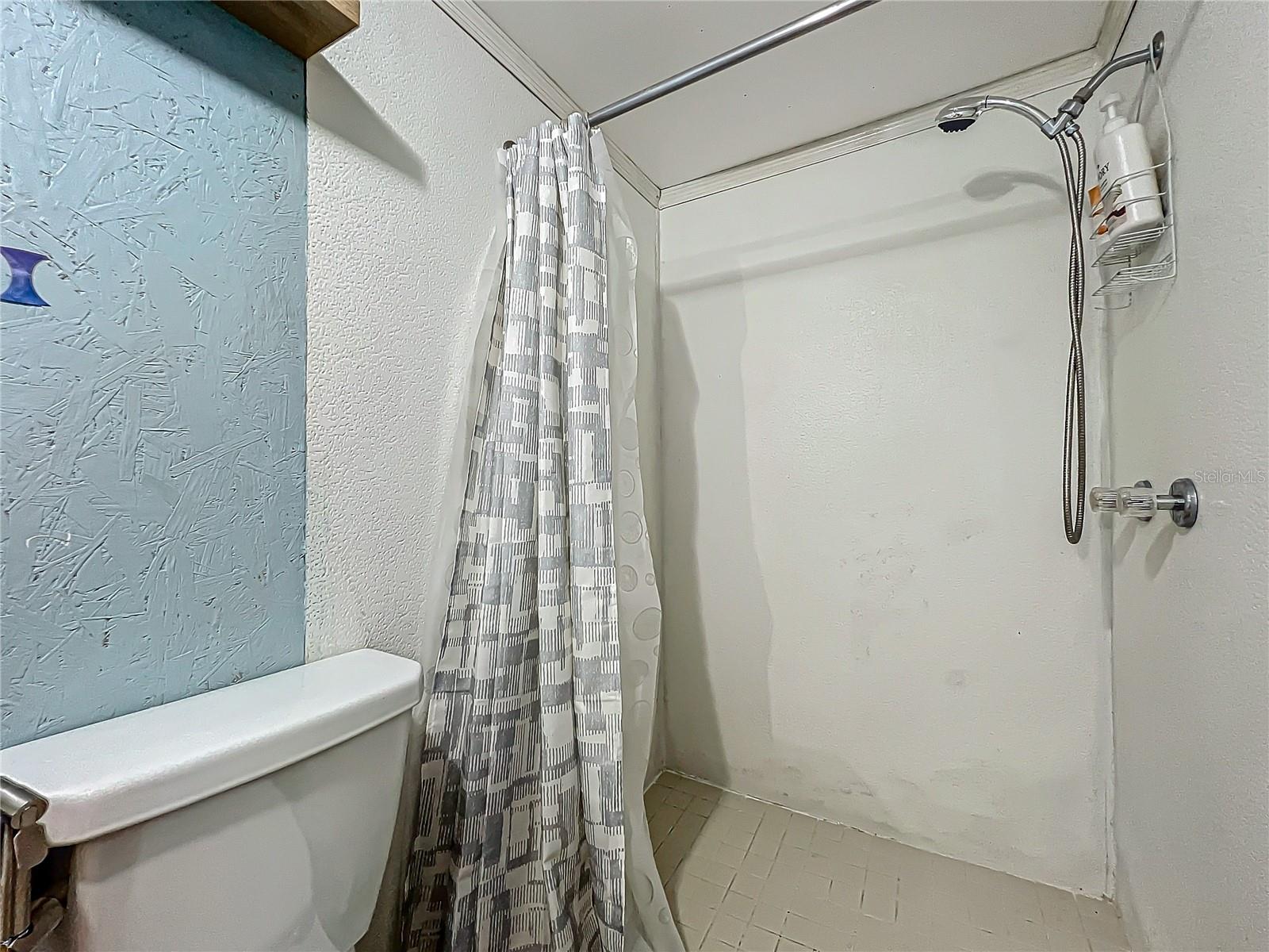 TAFT TOWN - Residential