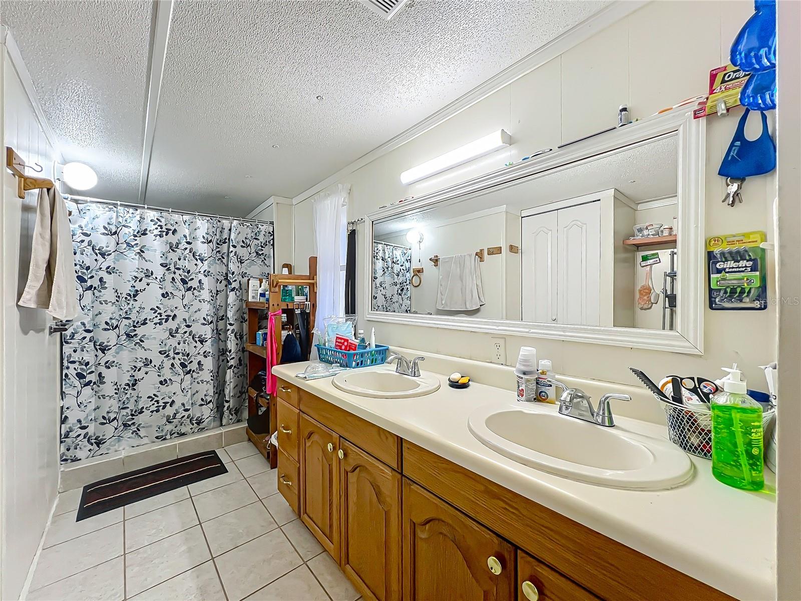 TAFT TOWN - Residential