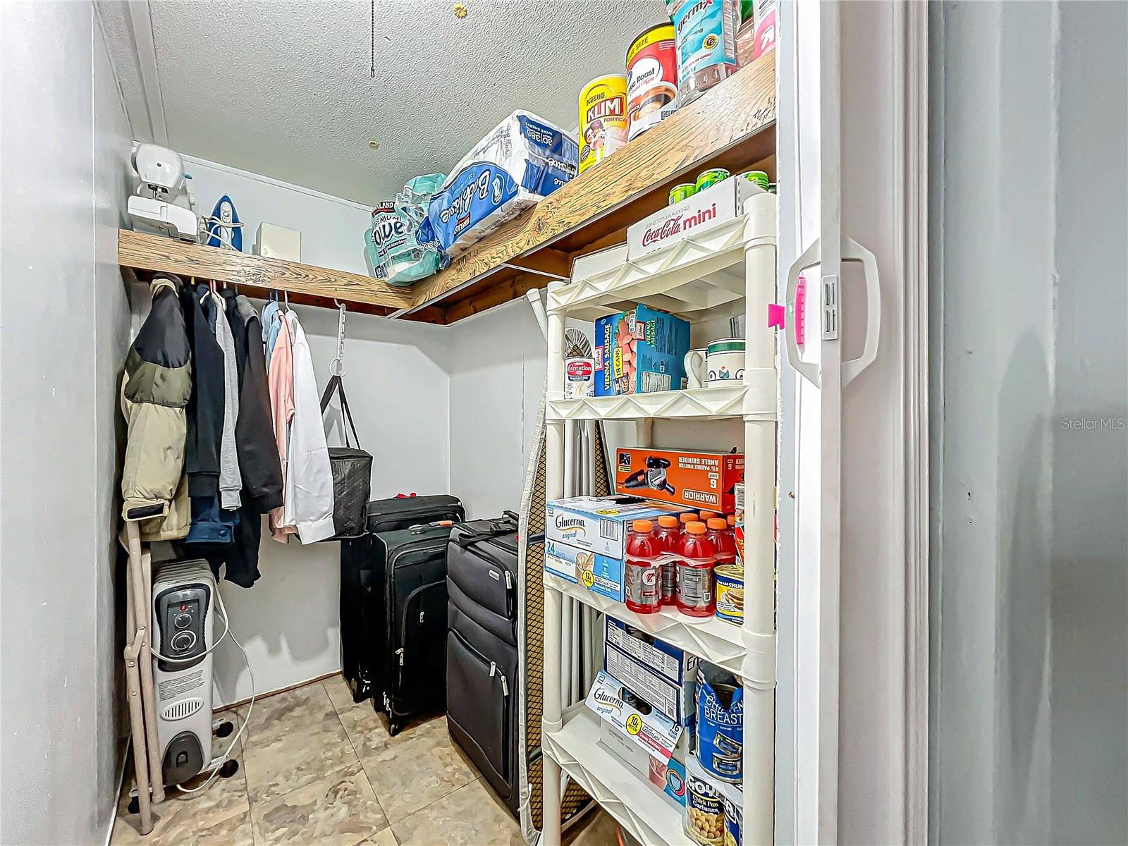 TAFT TOWN - Residential