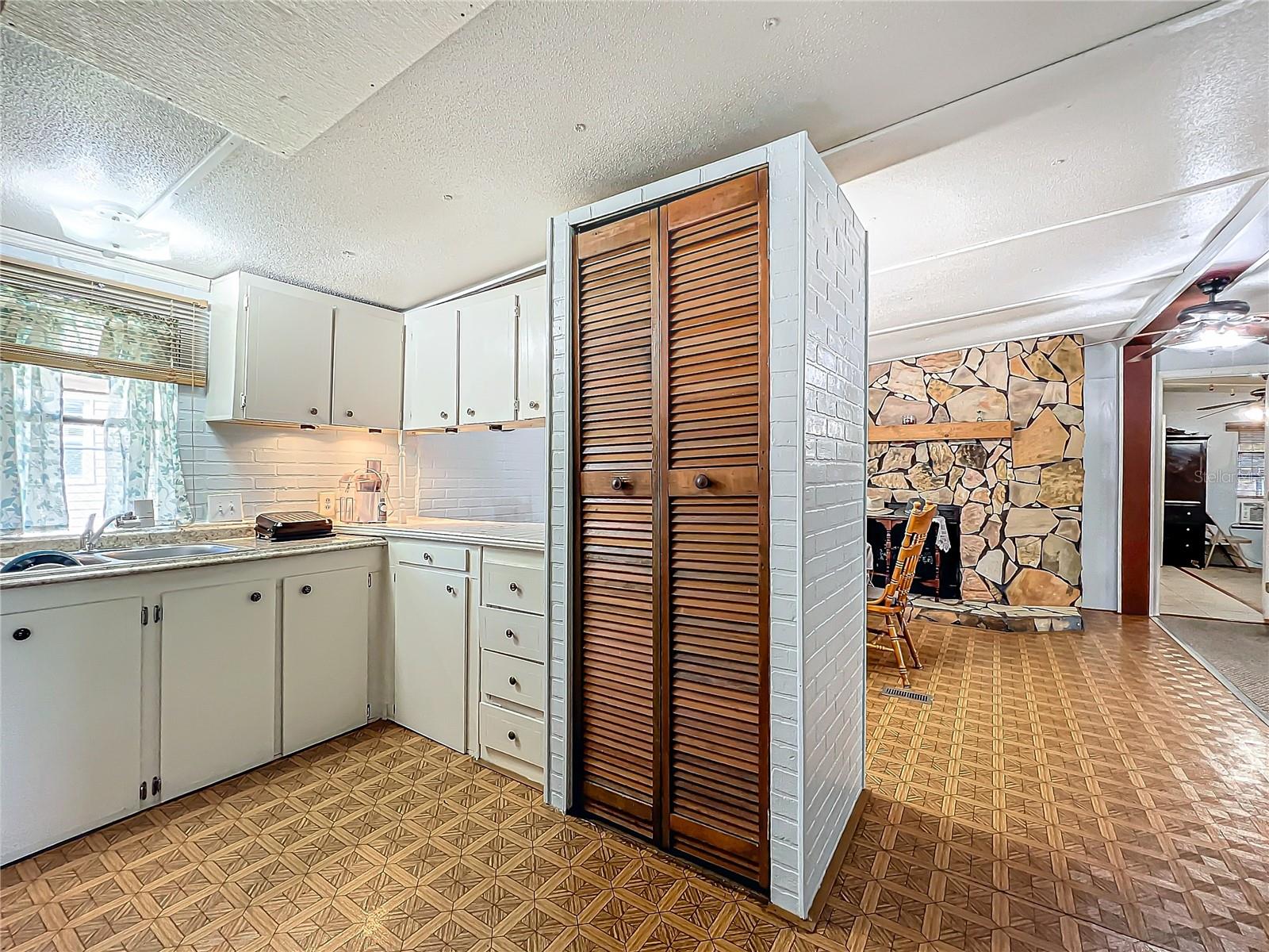 TAFT TOWN - Residential