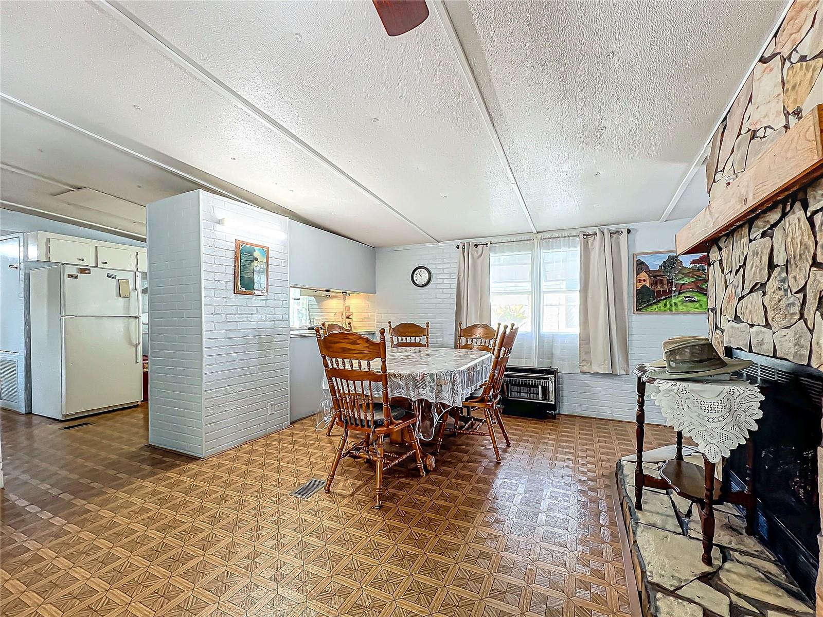 TAFT TOWN - Residential