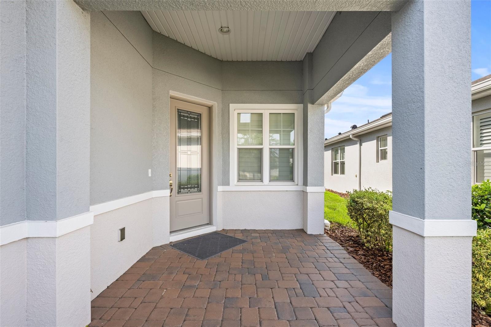 1069 AVERY MEADOWS WAY