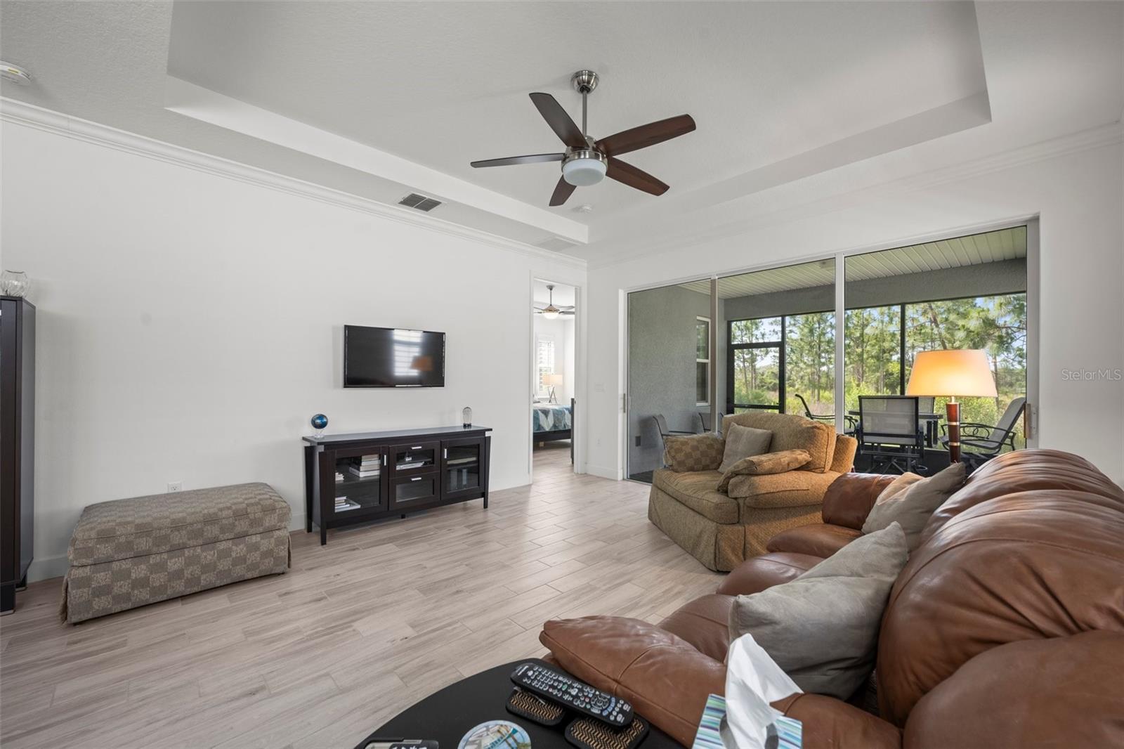 1069 AVERY MEADOWS WAY