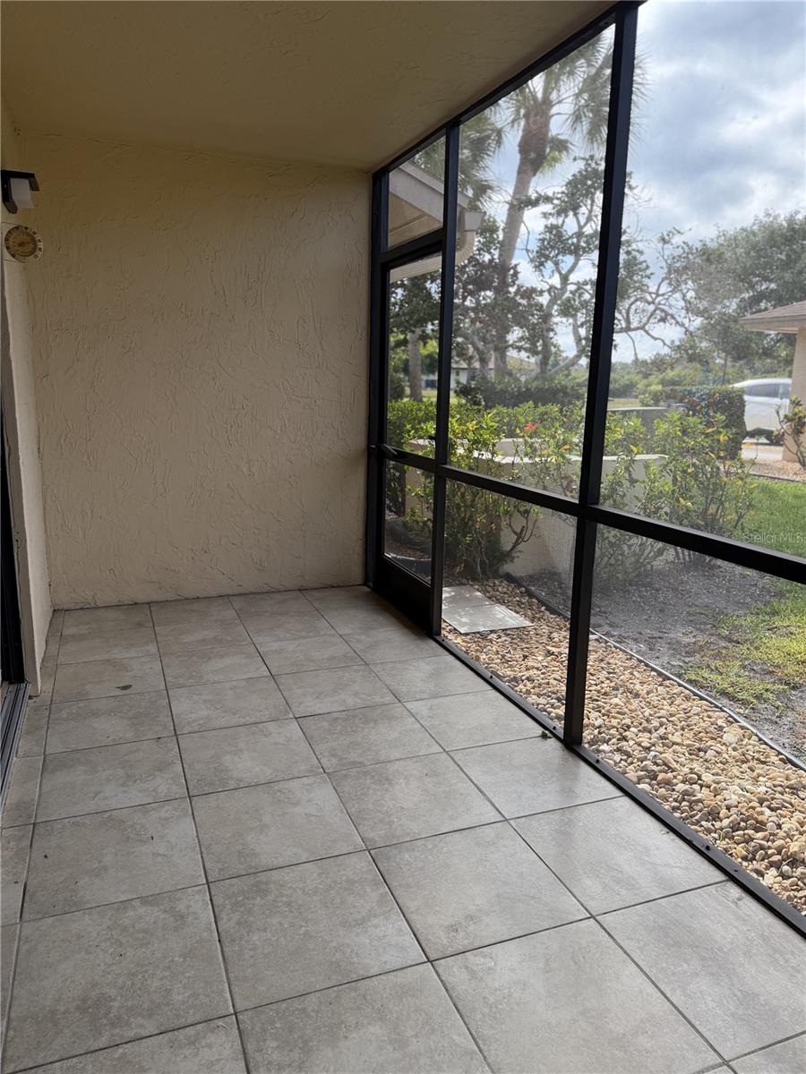 2004 LONGPOINTE CIRCLE