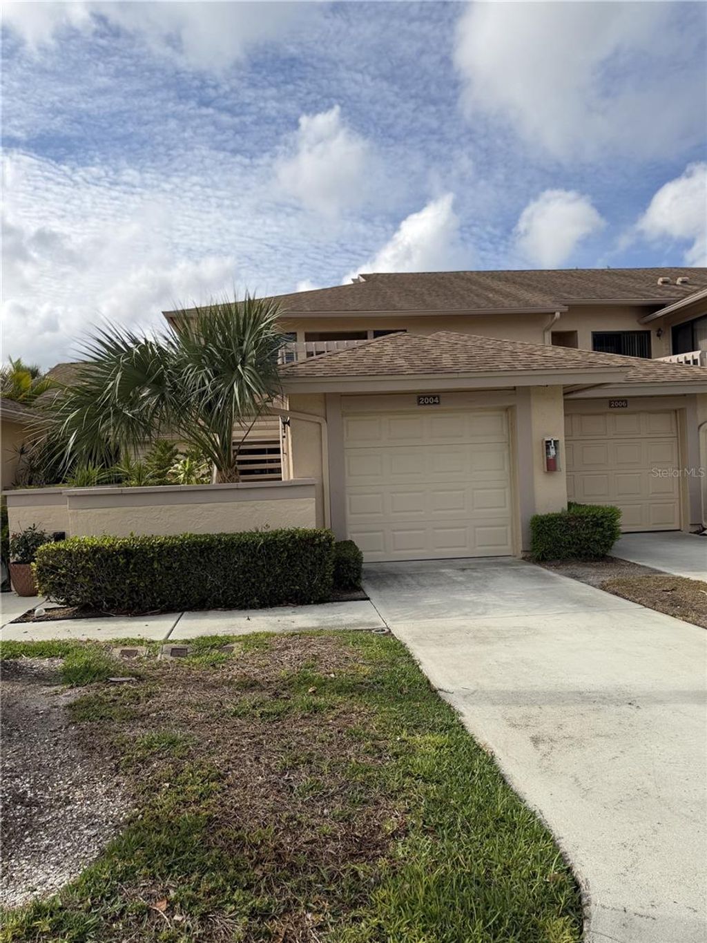 Photo of 2004 Longpointe Circle, Venice, FL 34293 (MLS # O6405859)