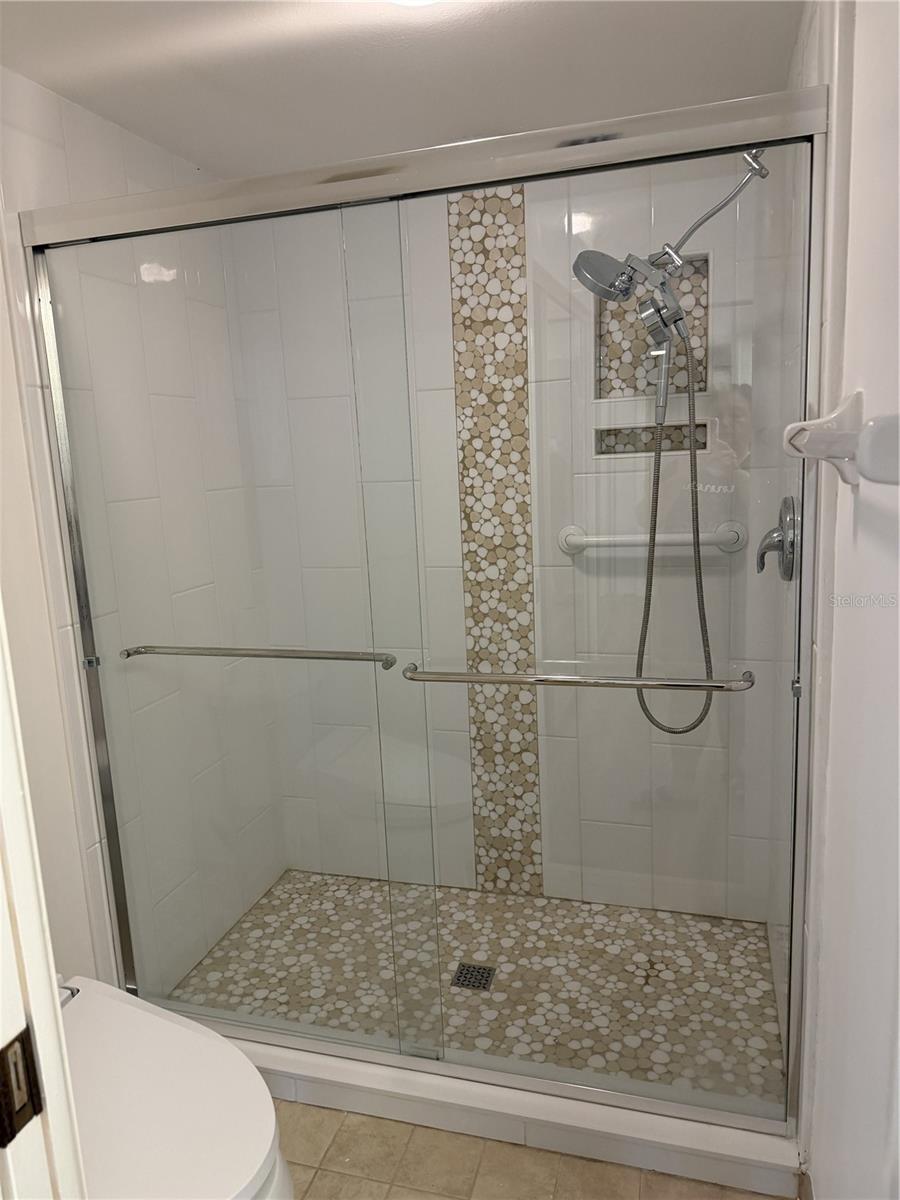 WOODLAKE CONDO PH 04 - Residential