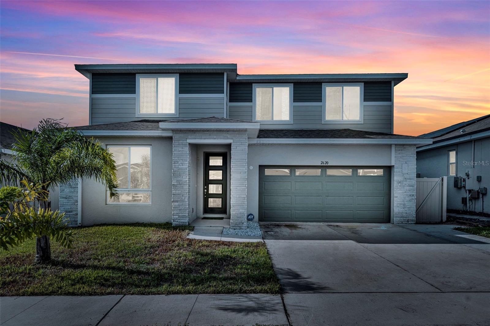 Room for everyone in this spacious 6BR/3.5BA home built in 2022 with 3,100+ sq. ft. of flexible living space, boasting custom finishes, an in-law suite, and backyard views of the community pool, all while being just minutes from area schools, the Disney World & the Universal Studios theme parks. This Richmond American Homes Ammolite model features a first-floor in-law suite with full bath and an open-concept design. The inviting entry hallway flows into the expansive kitchen and living area that seamlessly connects the granite-counter kitchen and living areas with plenty of natural light—perfect for gatherings. Also on the first floor, you’ll find an additional half bath, a formal dining/bonus room, a butler’s pantry, under-stair storage, and a two-car garage with built-in shelving, overhead storage, and a workbench.
Upstairs, you’ll be enchanted by the custom floor-to-ceiling bookcase, while the expansive owner’s suite offers a walk-in shower, dual vanity sinks, a private toilet area, and an oversized walk-in closet—truly your own sanctuary. The loft has been converted into a sixth bedroom, ideal for guests, an office, or a hobby space. Step outside to the spacious backyard with views of the community pool, park, and playground, all just steps from your door. Families will appreciate the convenience of Horizons Elementary School, located right across from the neighborhood. Added bonuses include a whole-house water filtration system, a reverse osmosis system in the kitchen, and a propane range.
Situated in the sought-after Forest Lake community of Davenport, this home is just minutes from Disney, Universal, Sea World, Legoland, golfing, Advent Health Care, shopping, dining, entertainment, area public & private schools, and you're just a drive to either coast. Offering a perfect blend of comfort, convenience, and the Florida lifestyle, this property is ideal for snowbirds, pensioners, growing families, and multi-generational living. Come see it for yourself—tour it, love it, own it! Call or text now to schedule your private showing today.
*Casablanca ceiling fan in in-law suite does not convey.