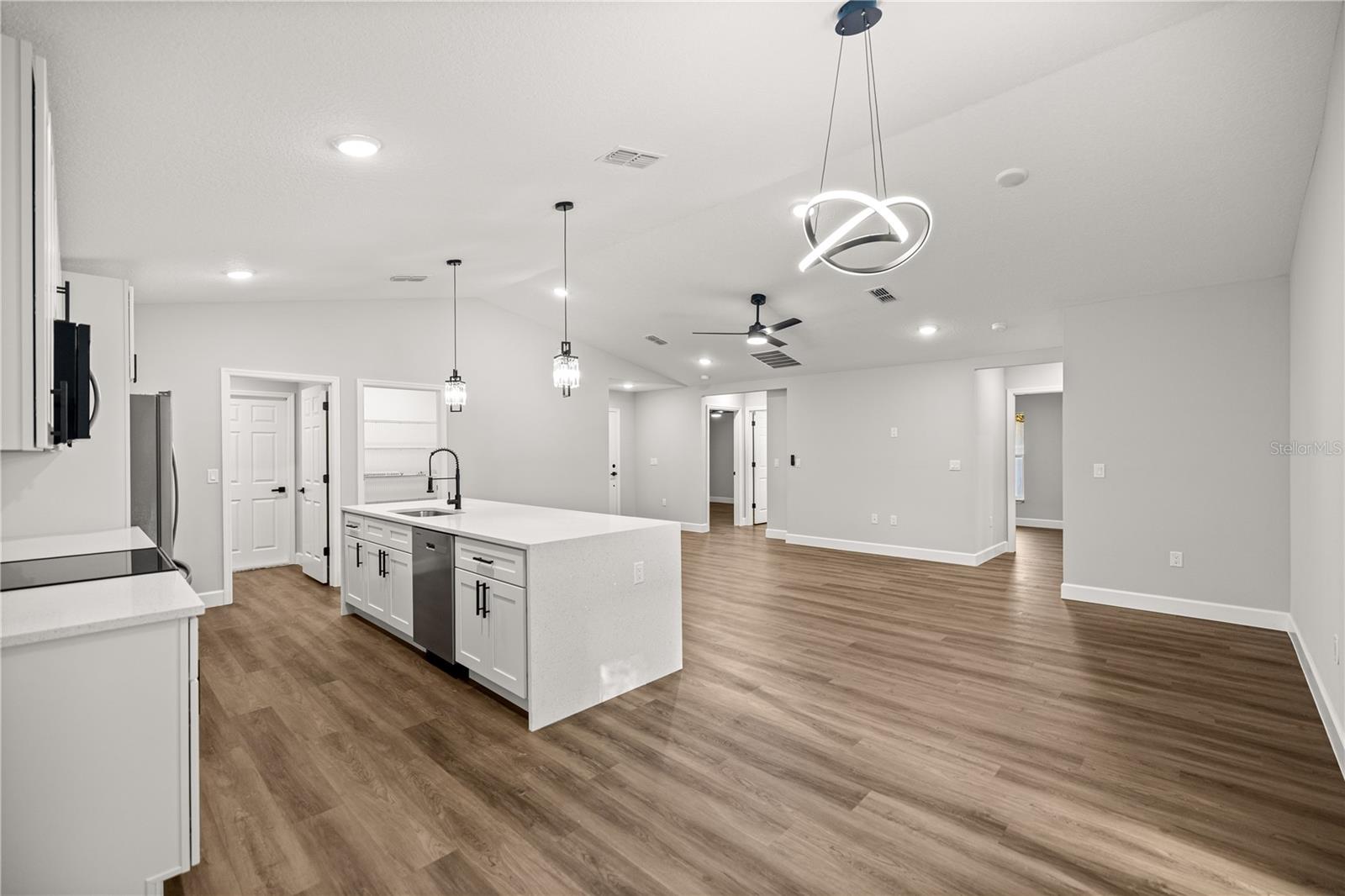 BELLEVIEW HEIGHTS ESTATE - Residential