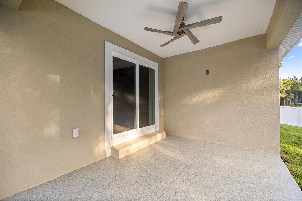 Photo of 12923 SE 41st Ter, Belleview, FL 34420 (MLS # OM711061)