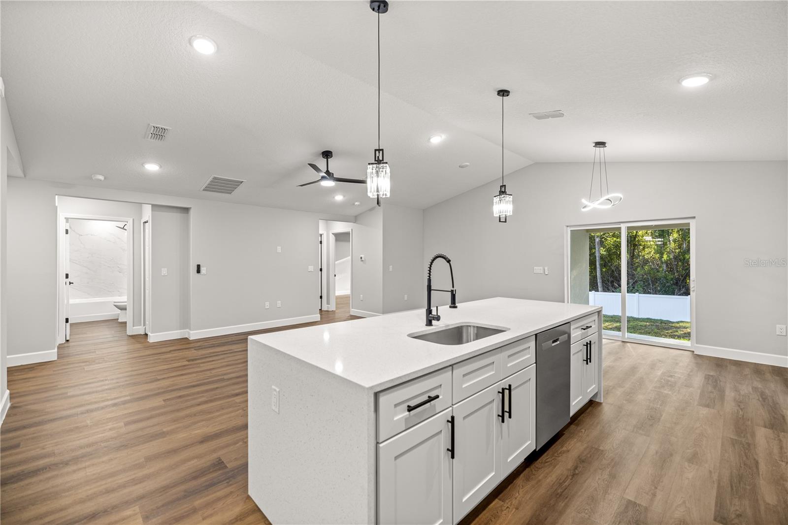 BELLEVIEW HEIGHTS ESTATE - Residential