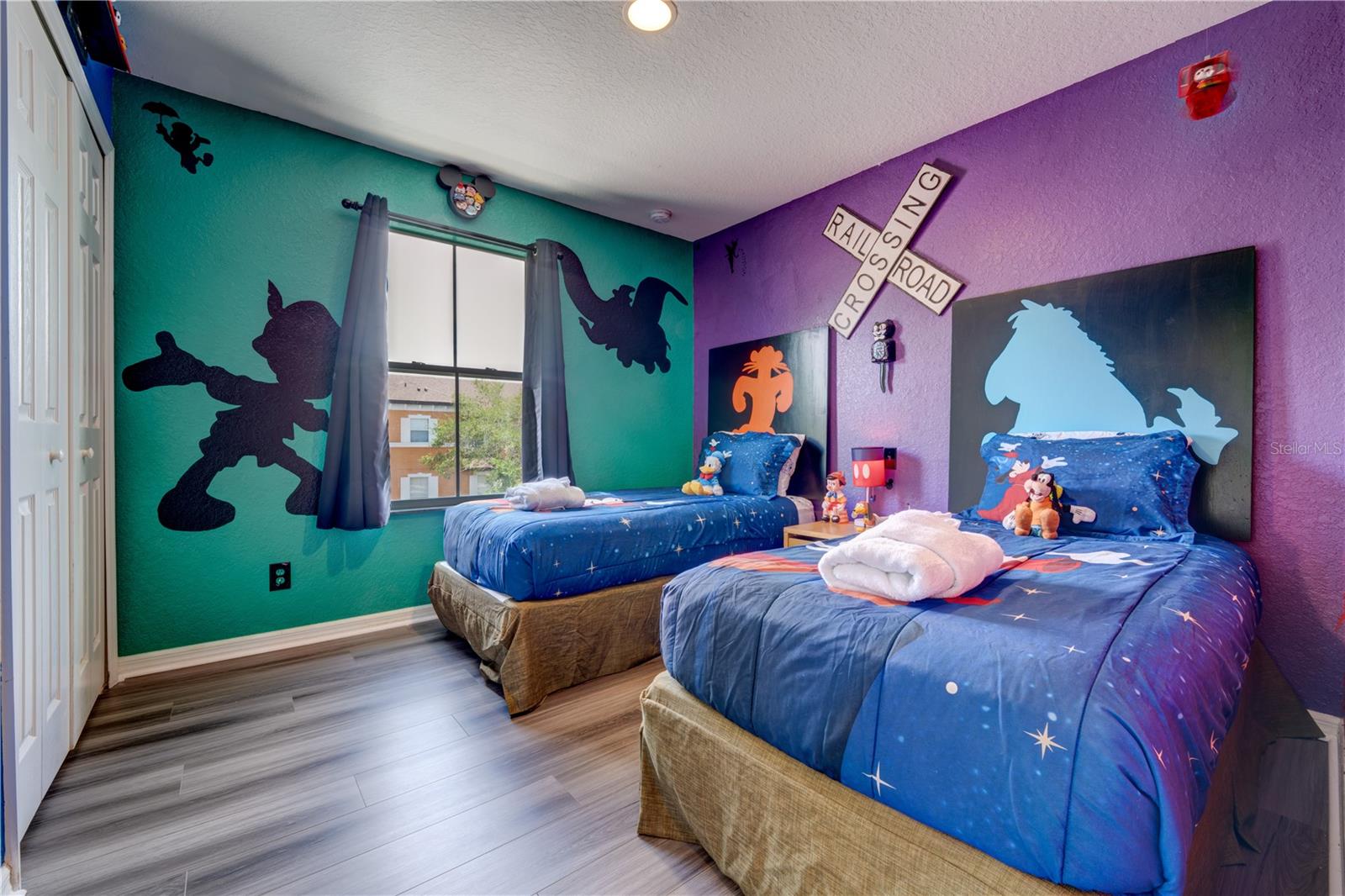 REGAL OAKS AT OLD TOWN - Residential