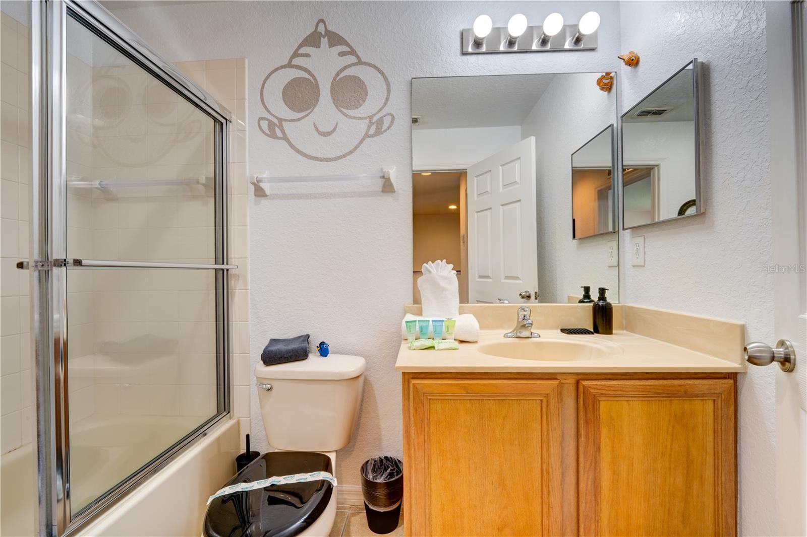 REGAL OAKS AT OLD TOWN - Residential