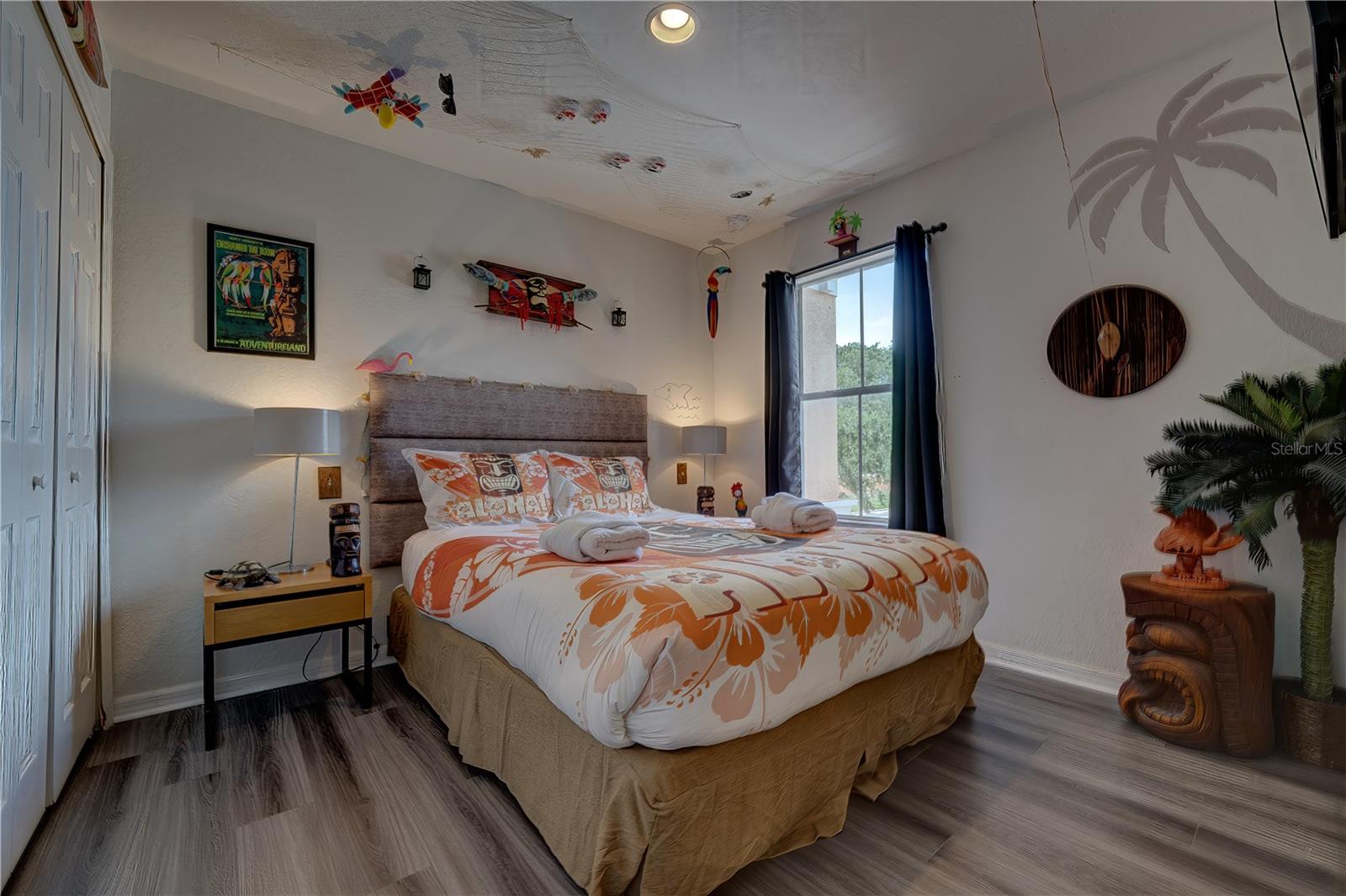 REGAL OAKS AT OLD TOWN - Residential