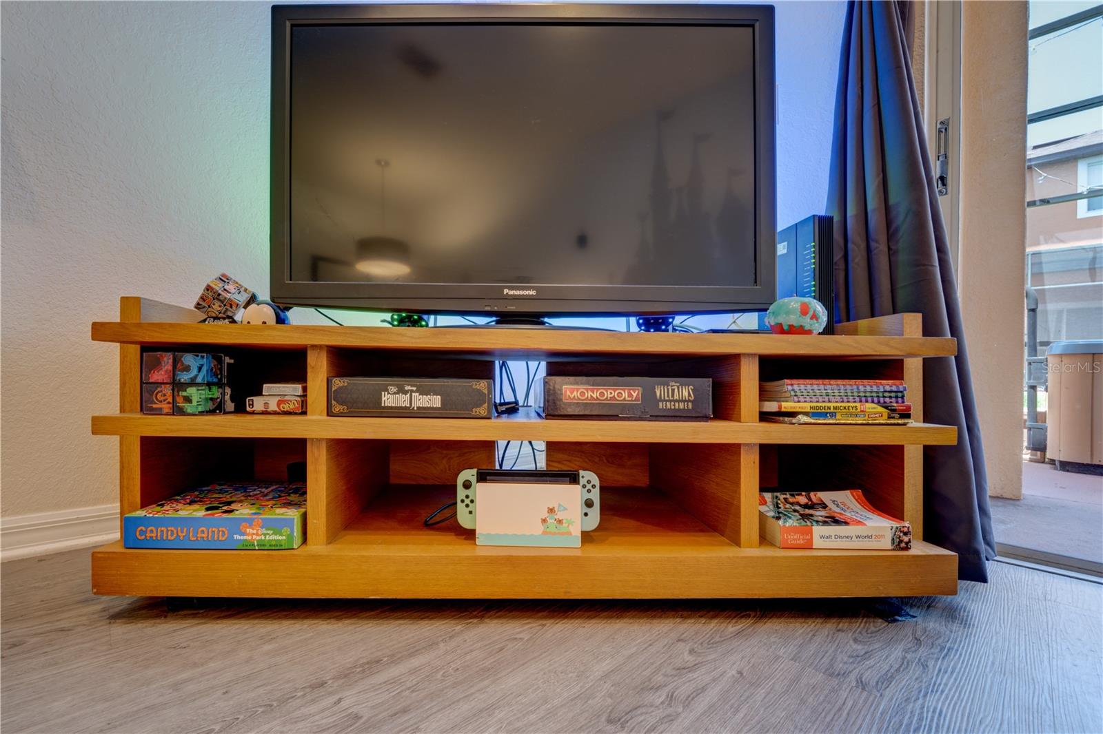 REGAL OAKS AT OLD TOWN - Residential