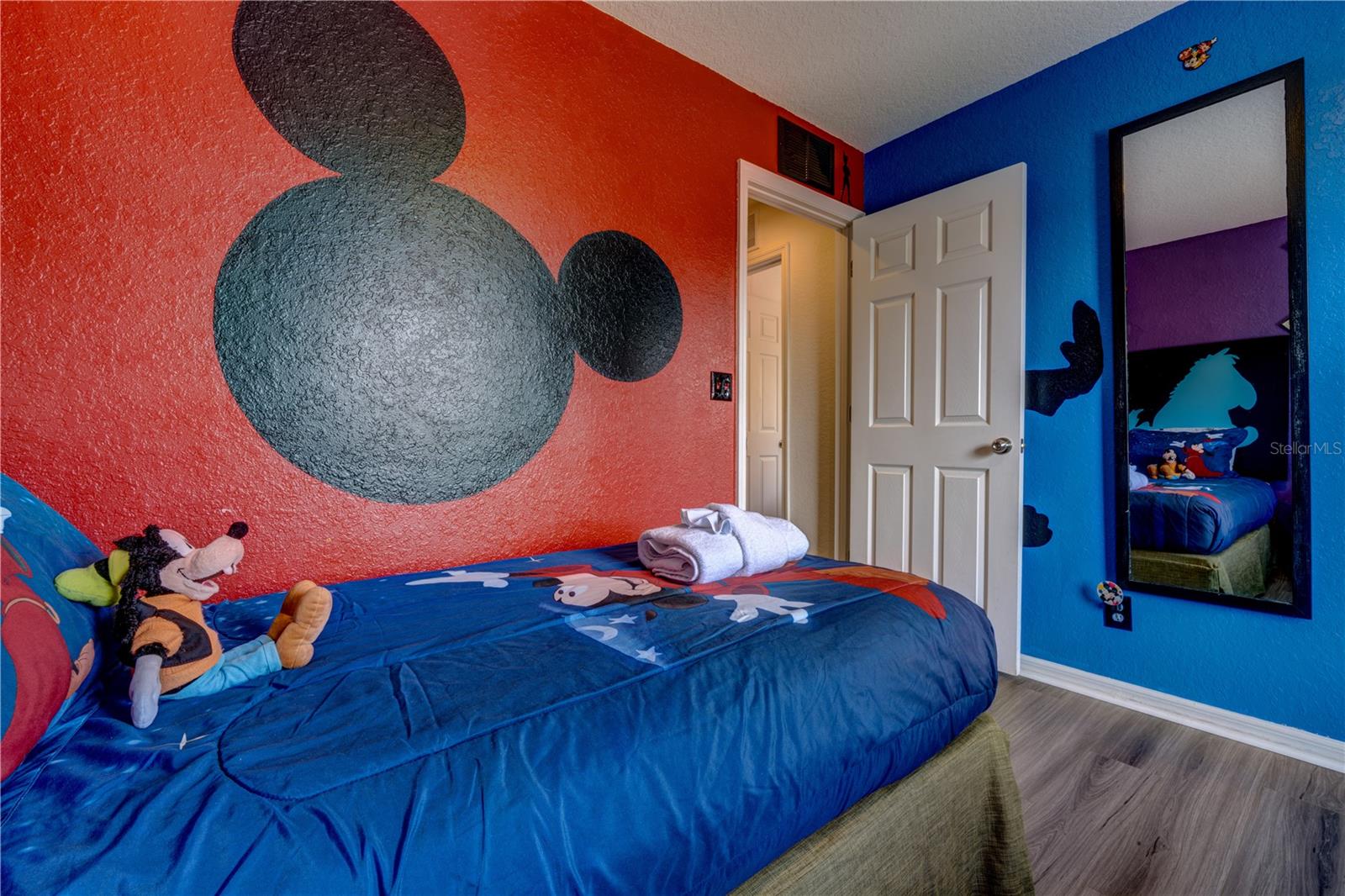 REGAL OAKS AT OLD TOWN - Residential