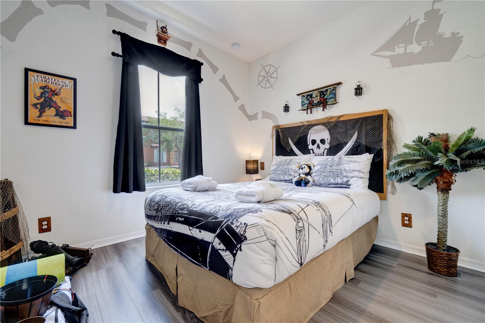 REGAL OAKS AT OLD TOWN - Residential