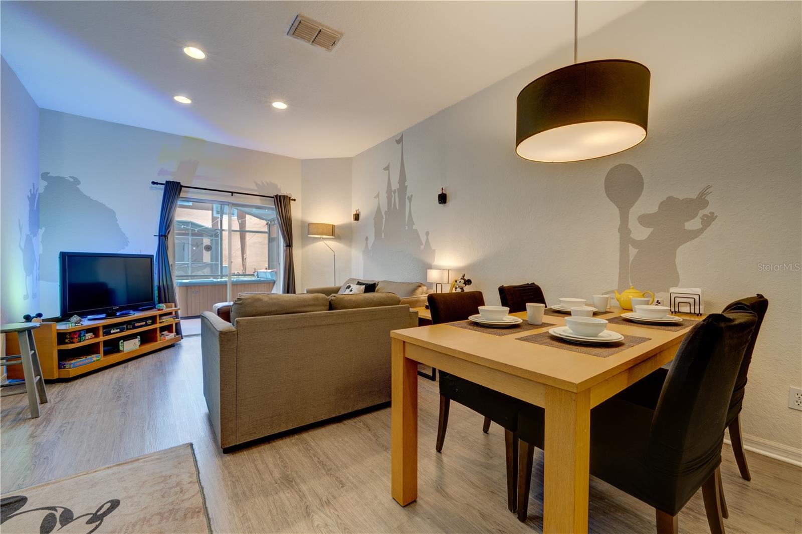 REGAL OAKS AT OLD TOWN - Residential