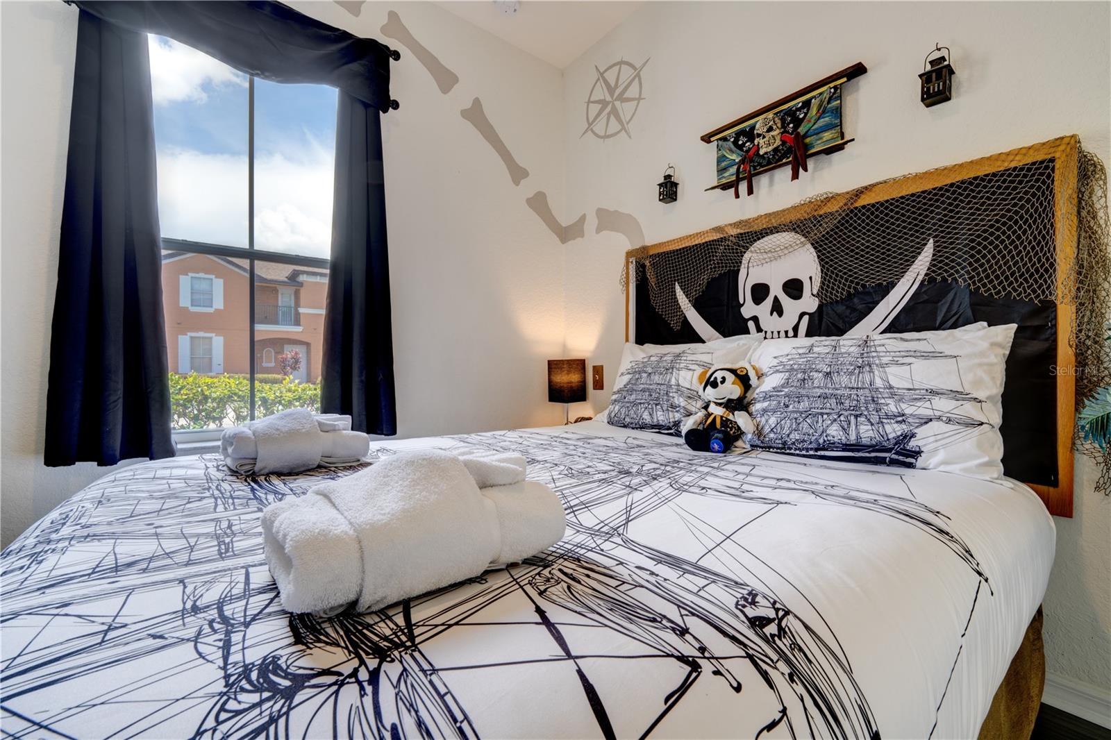 REGAL OAKS AT OLD TOWN - Residential