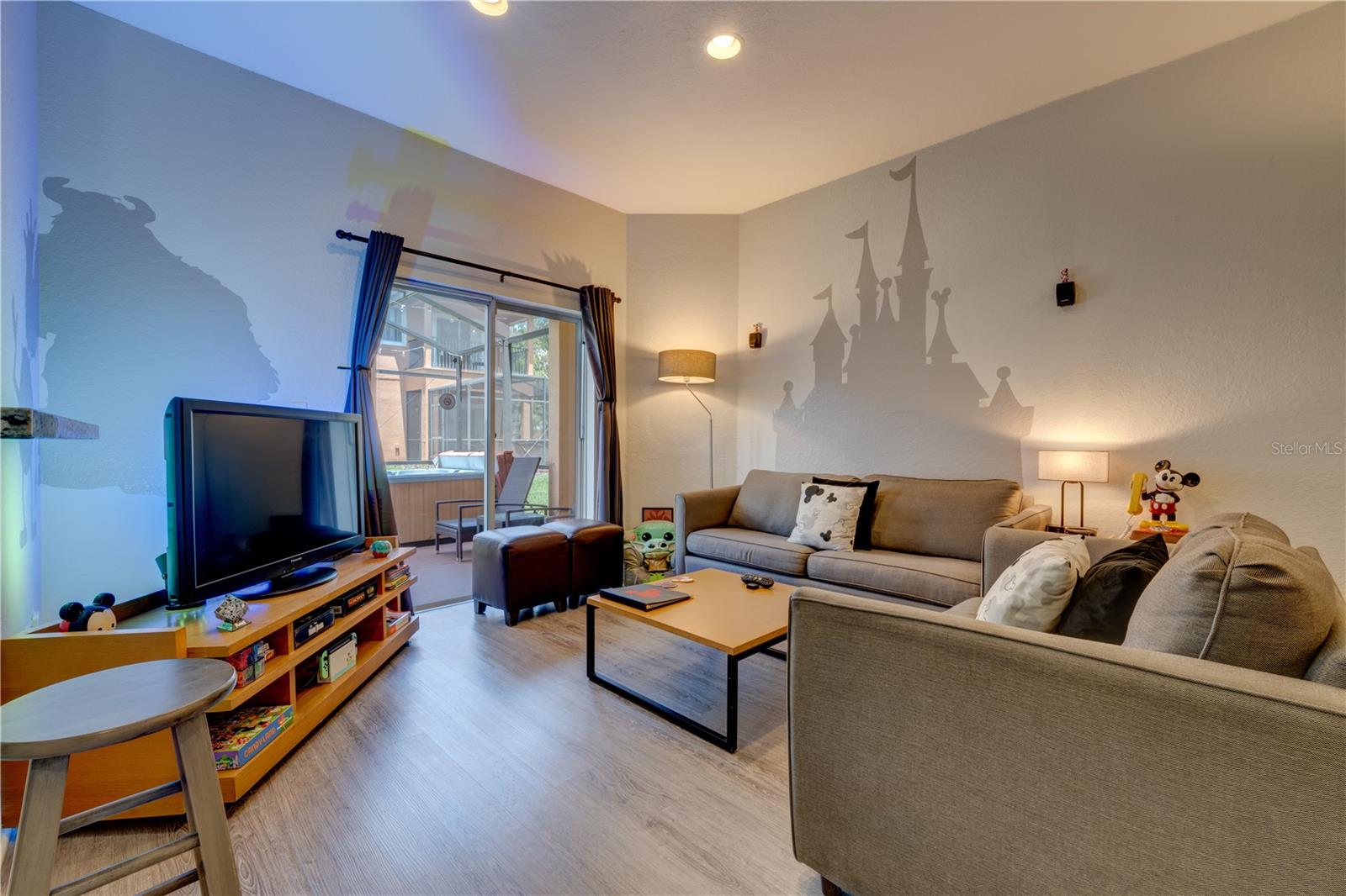 REGAL OAKS AT OLD TOWN - Residential