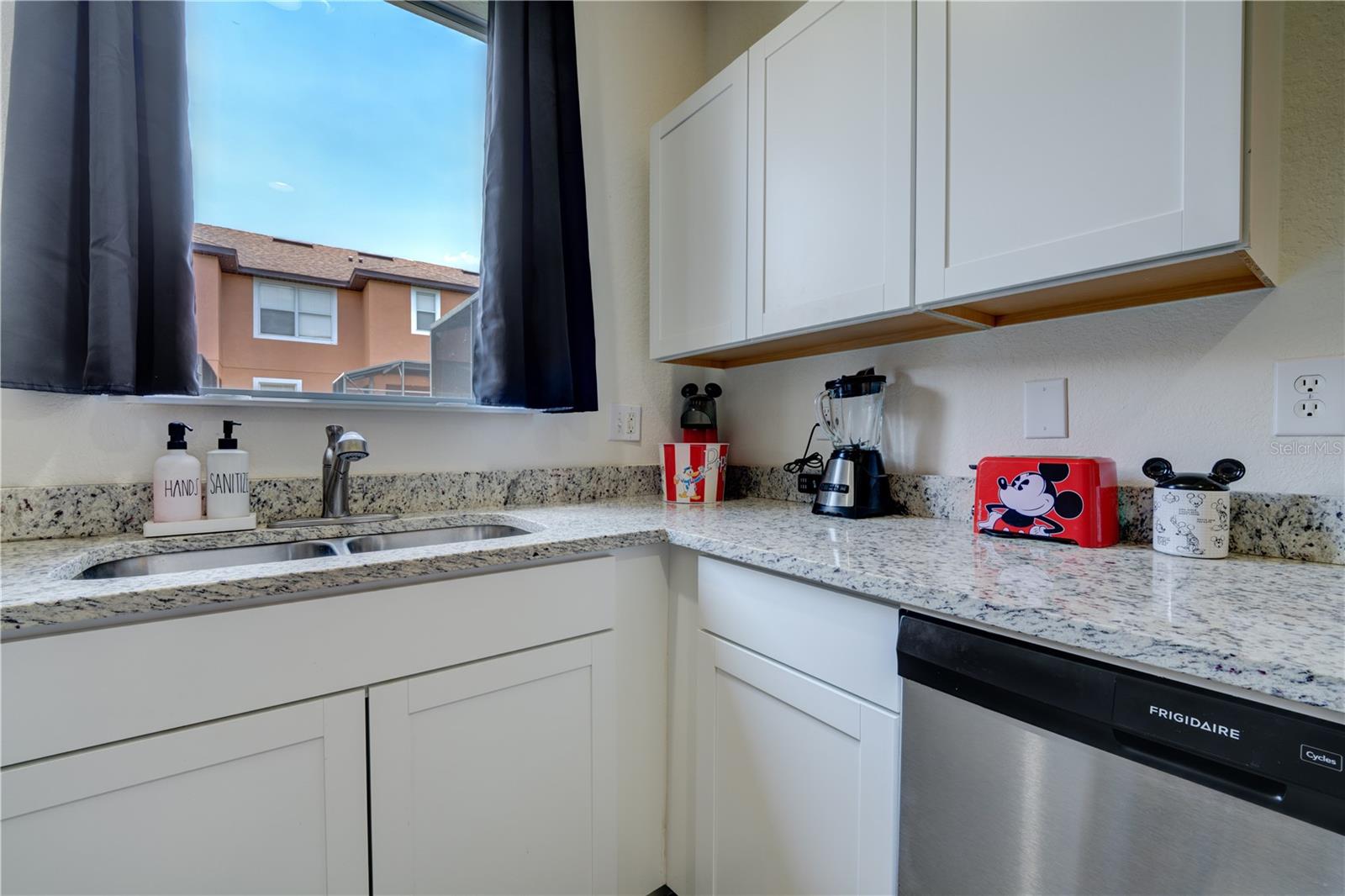 REGAL OAKS AT OLD TOWN - Residential