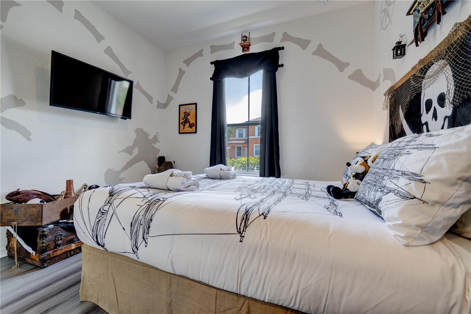 REGAL OAKS AT OLD TOWN - Residential