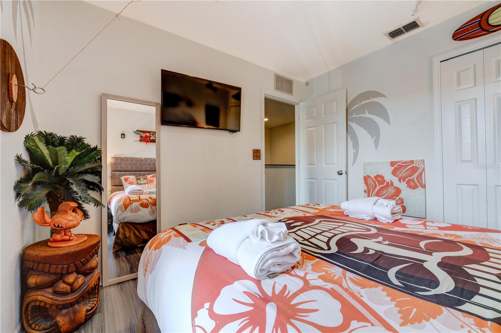 REGAL OAKS AT OLD TOWN - Residential