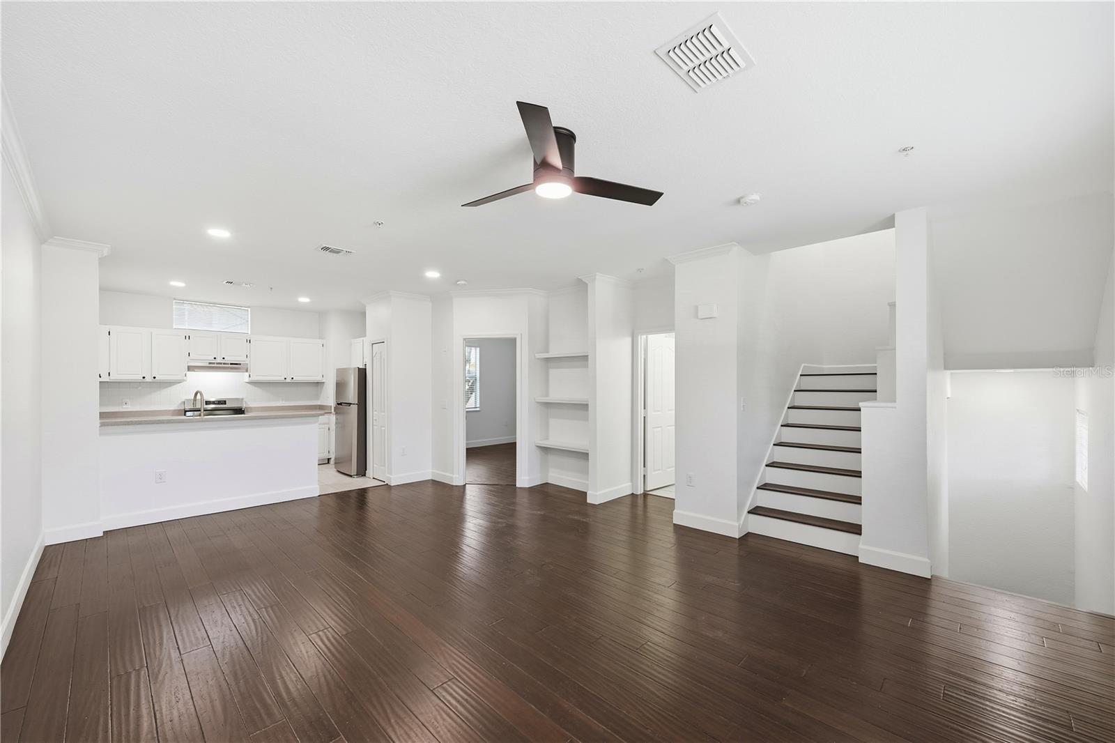 2824 SHADOW VIEW CIRCLE 2824