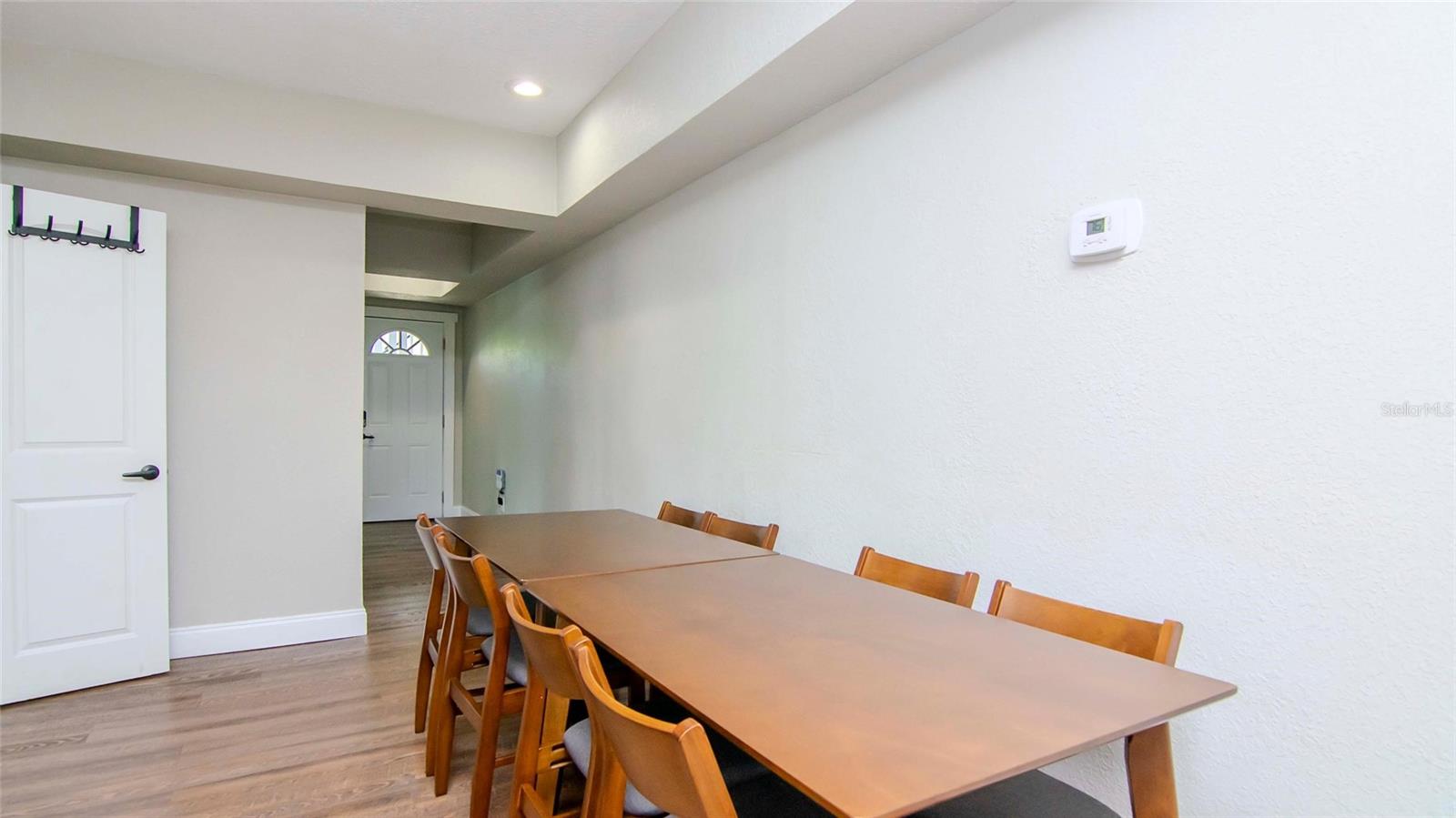 WARREN & KEYES - Residential Income