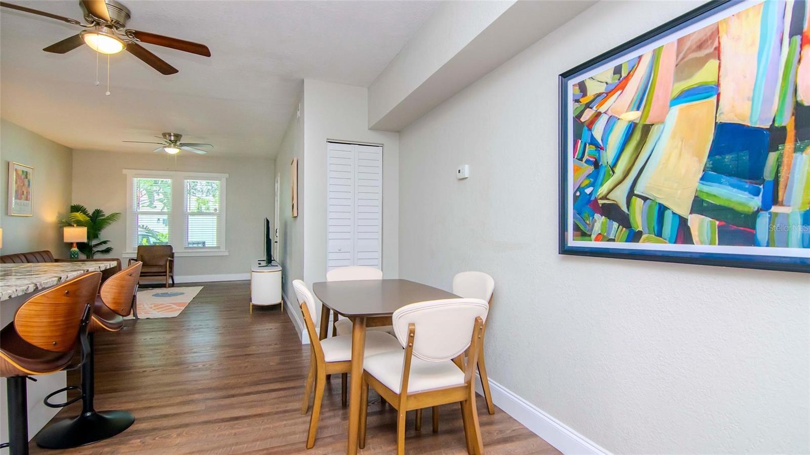 WARREN & KEYES - Residential Income