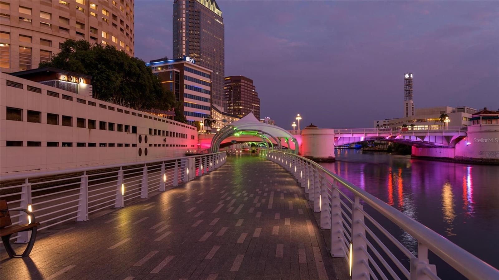 WARREN & KEYES - Residential Income