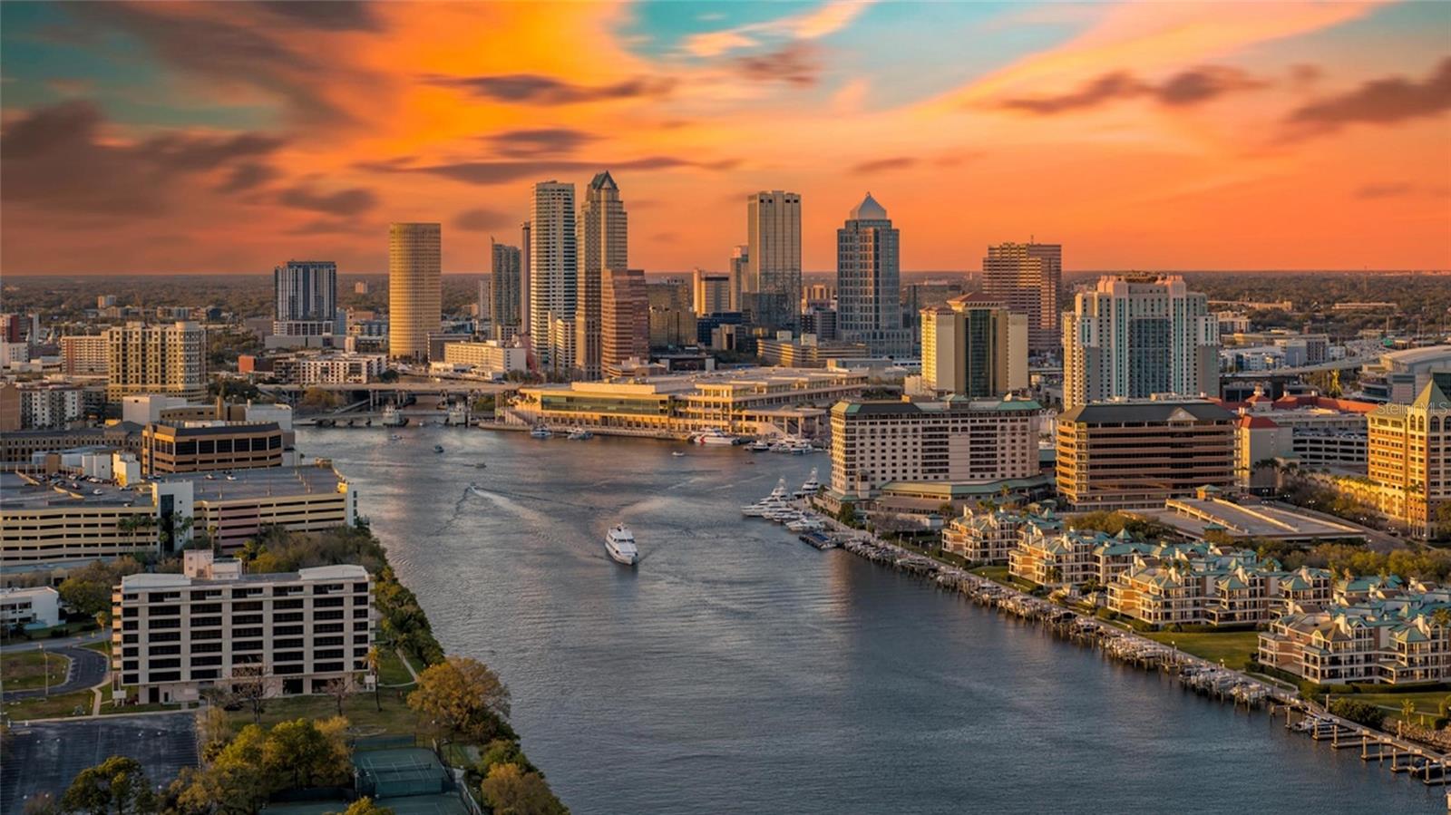 WARREN & KEYES - Residential Income