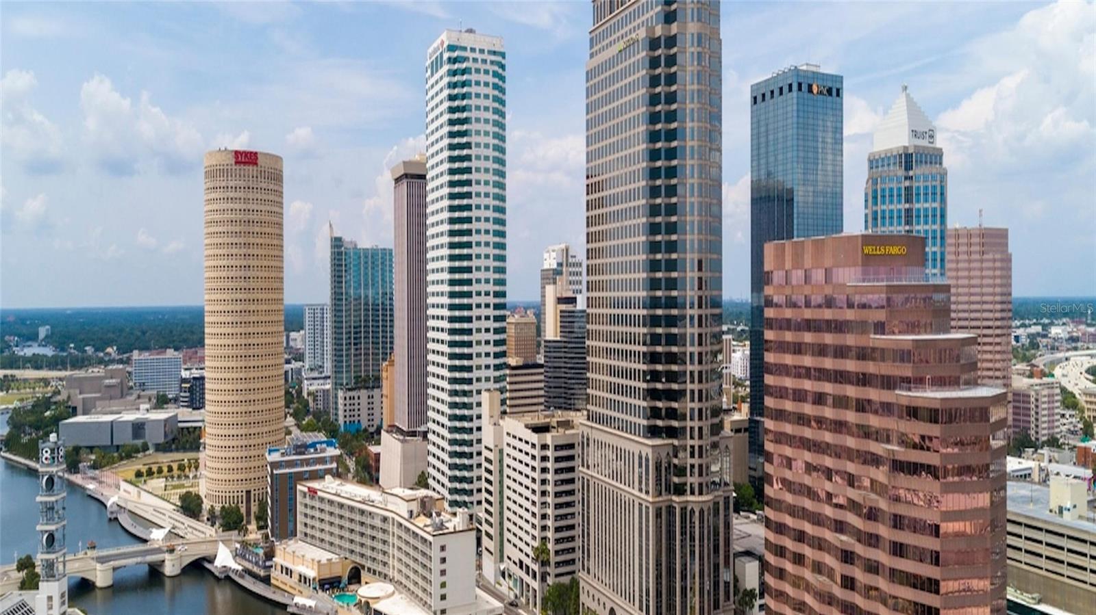 WARREN & KEYES - Residential Income