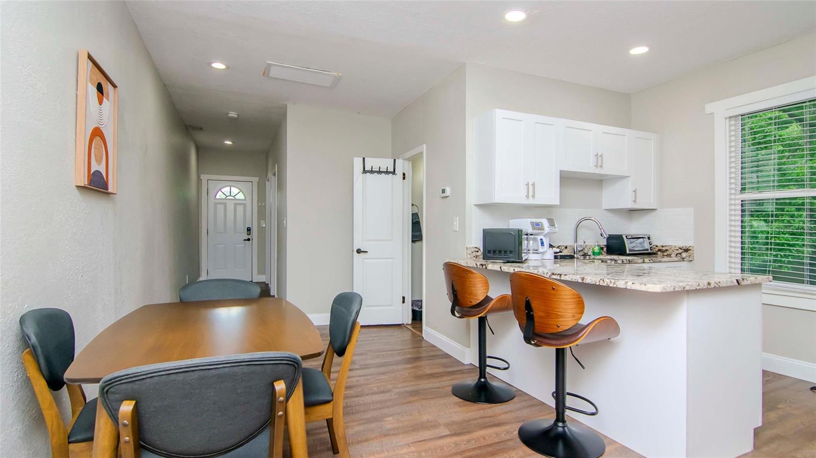 WARREN & KEYES - Residential Income