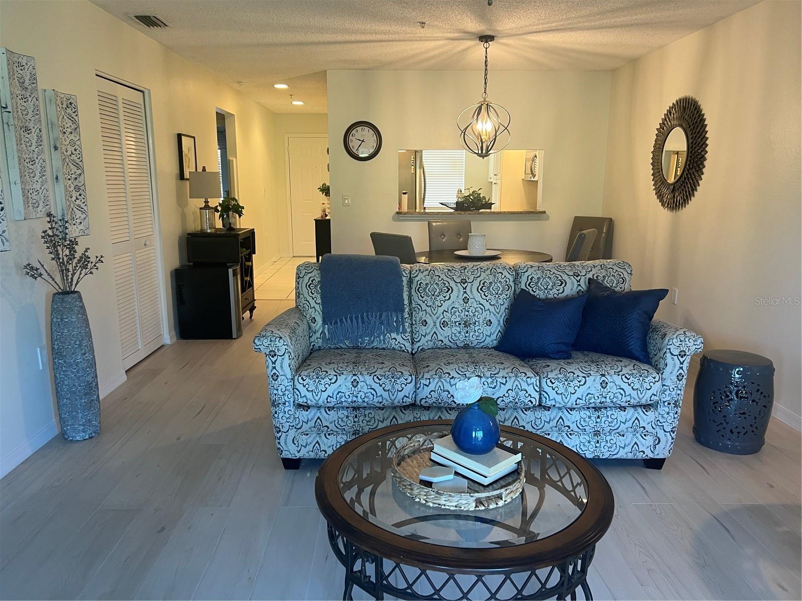 TERRACES 1 OF TARA - Residential Lease