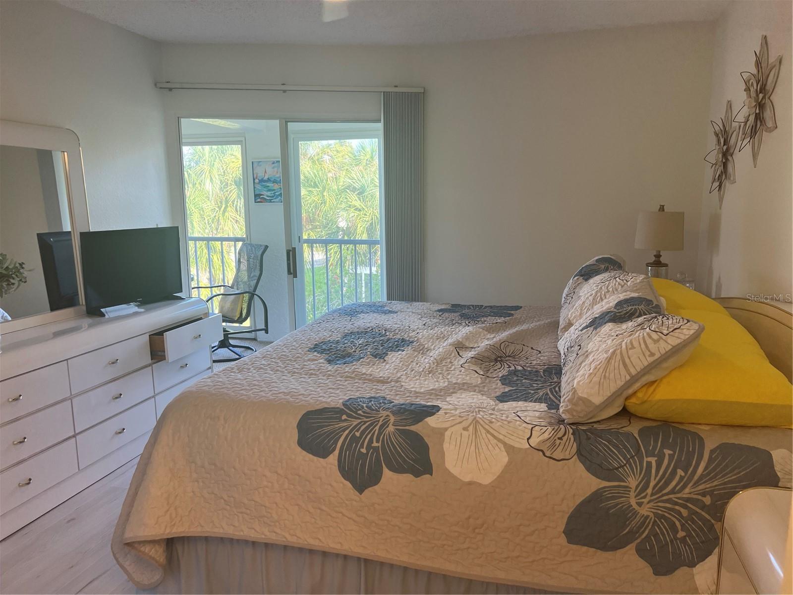 TERRACES 1 OF TARA - Residential Lease